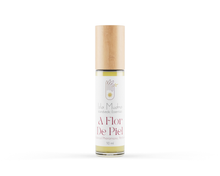 Cargar imagen en el visor de la galería, A Flor De Piel - Perfume Botánico Feromónico
